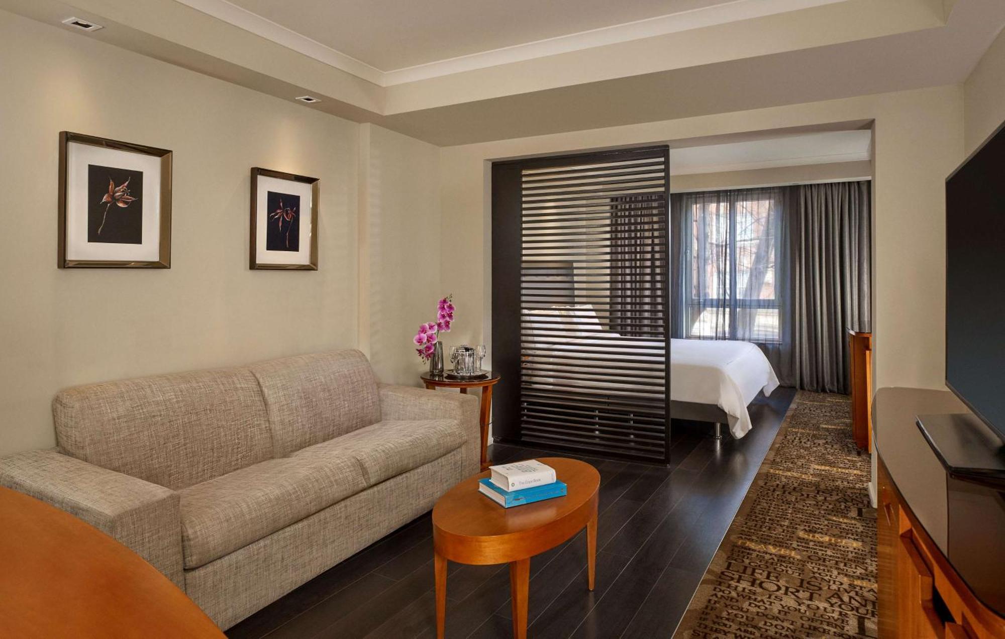 Executive Studio,1599639023:JPEG